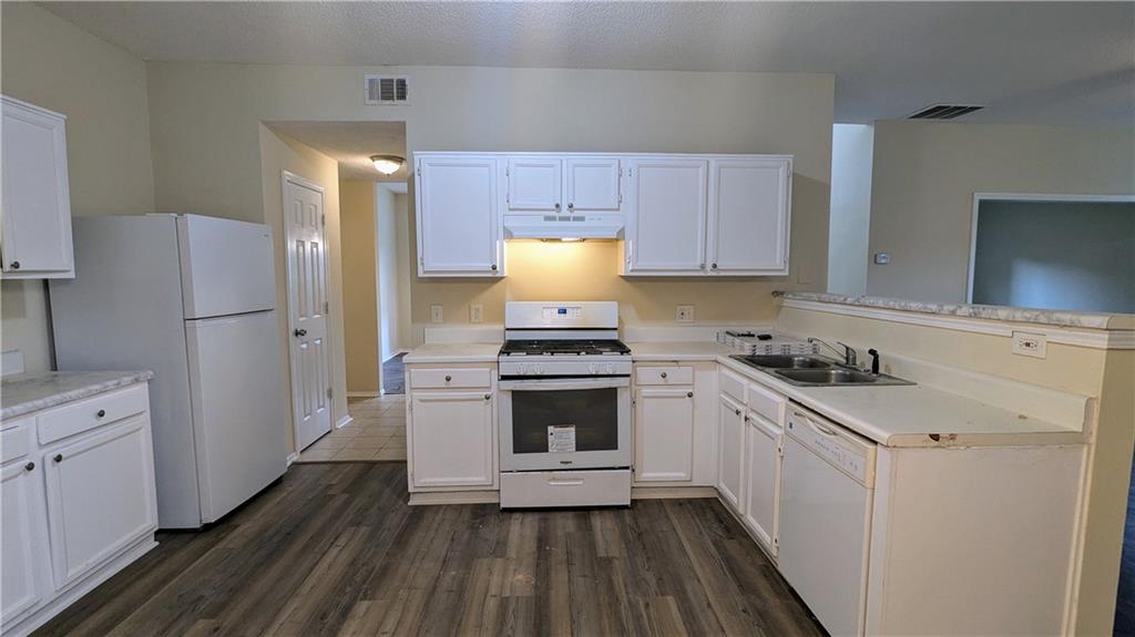 525 Crestwood Court