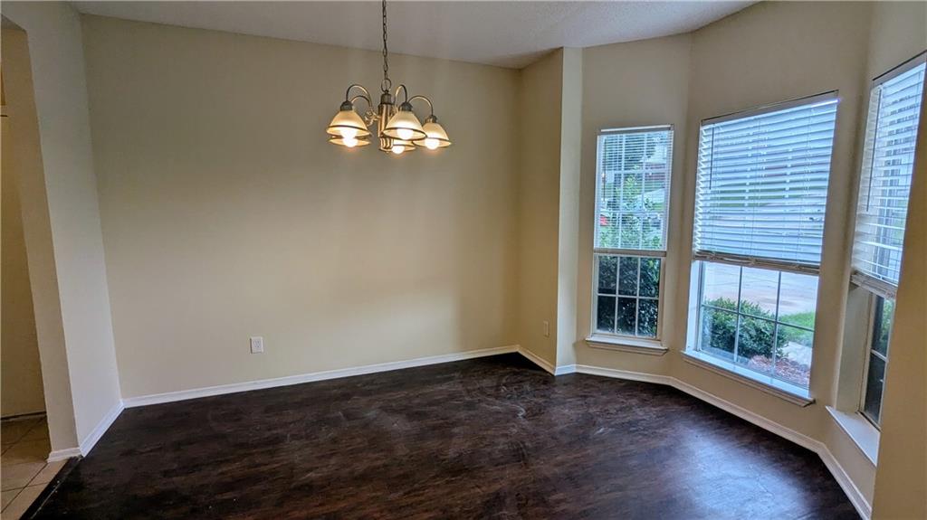525 Crestwood Court
