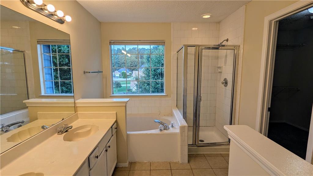 525 Crestwood Court