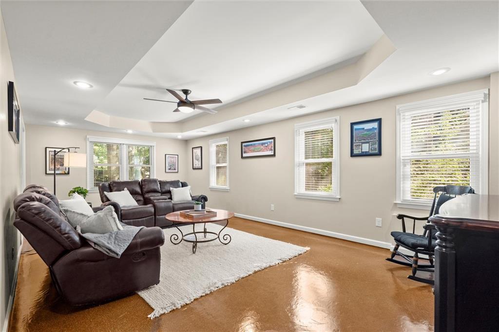 3153 Sawyer Court NE