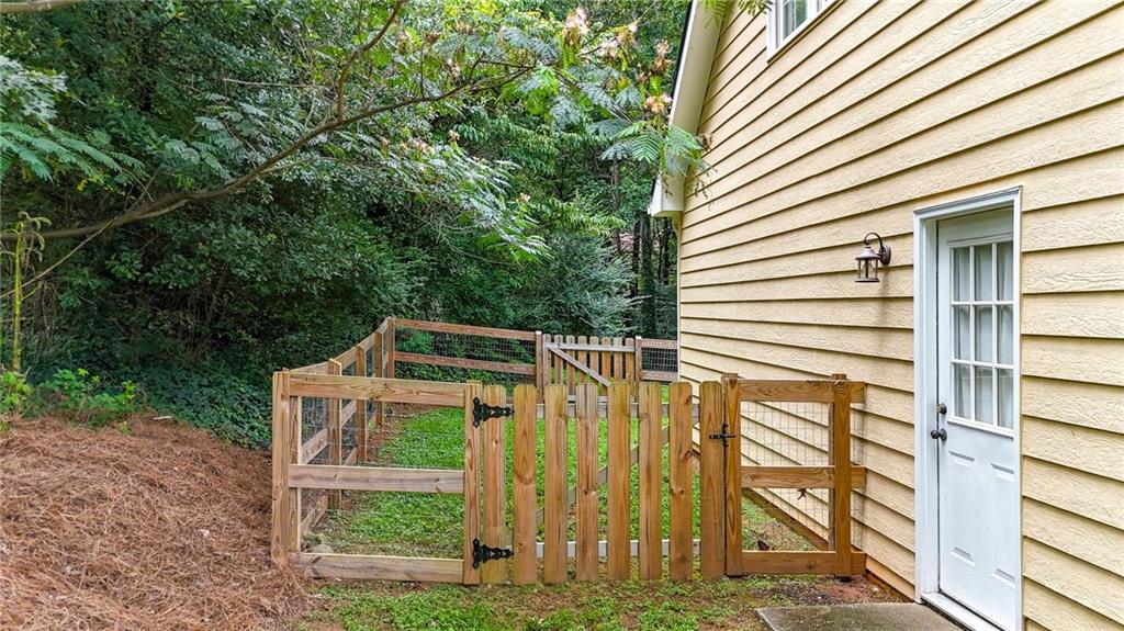 1005 Springharbor Walk
