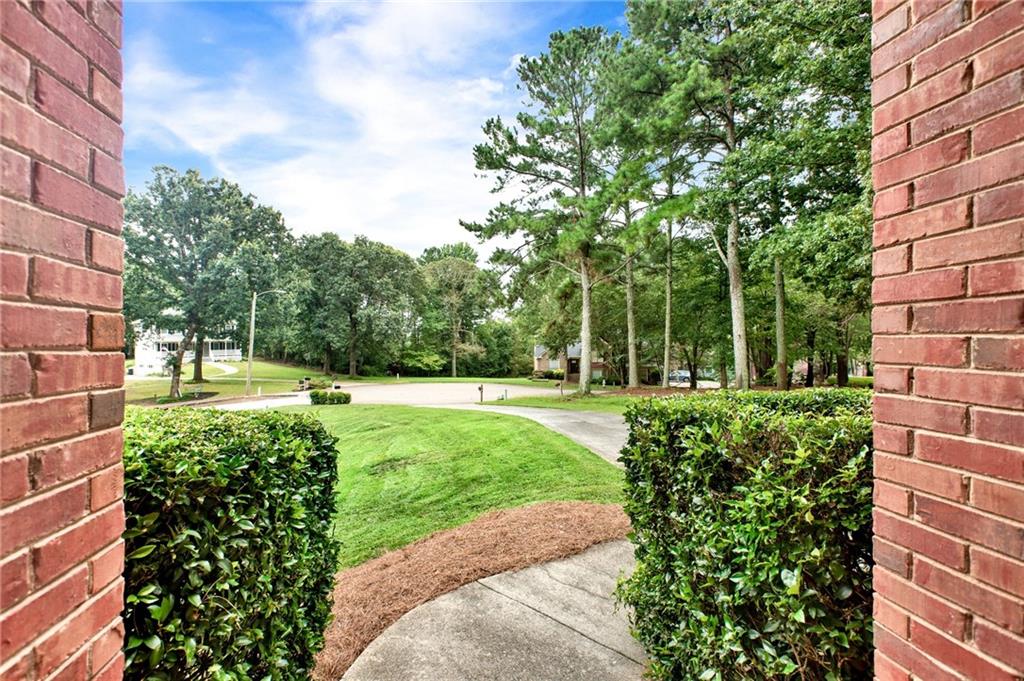 1005 Springharbor Walk