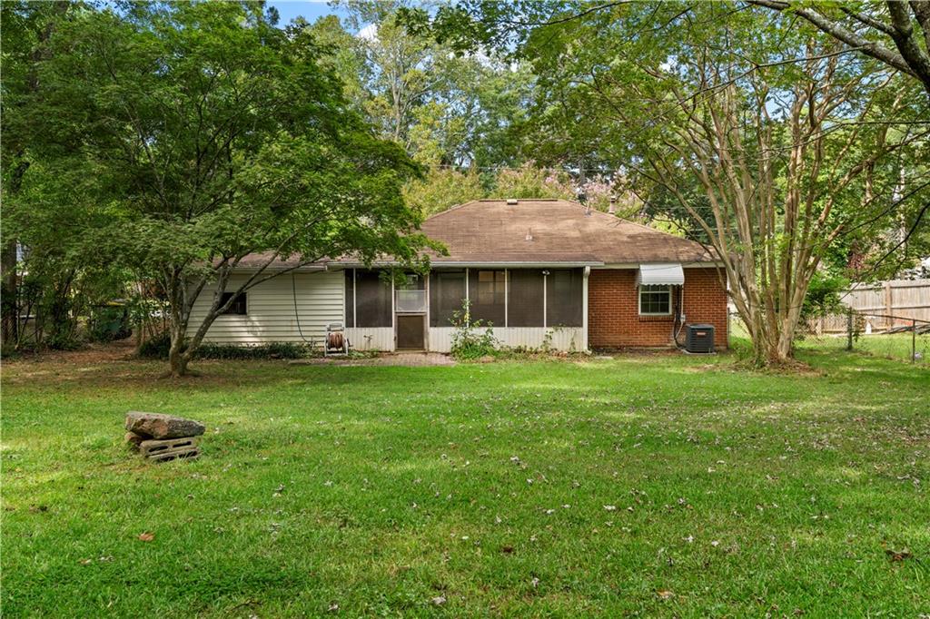 5288 Lee Circle
