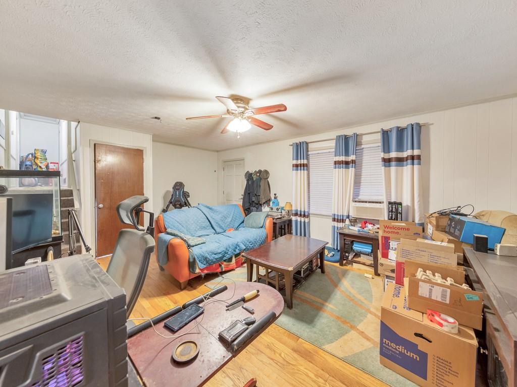 1206 Cotton Road