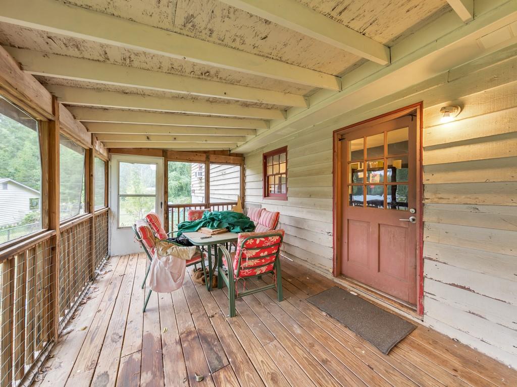 1206 Cotton Road