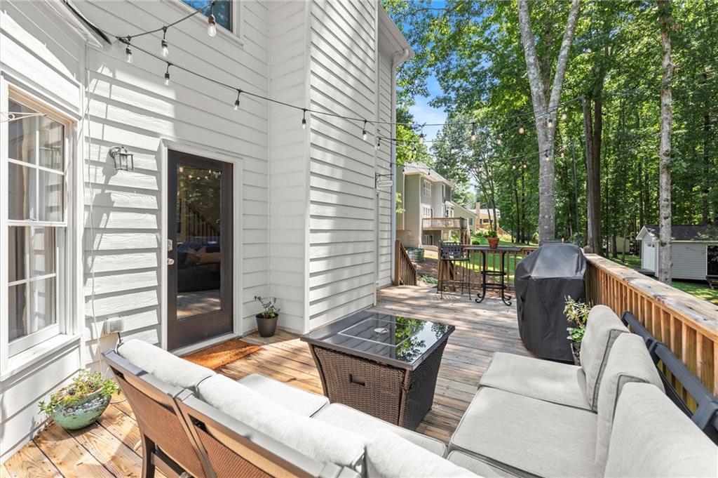 313 Thorntree Lane