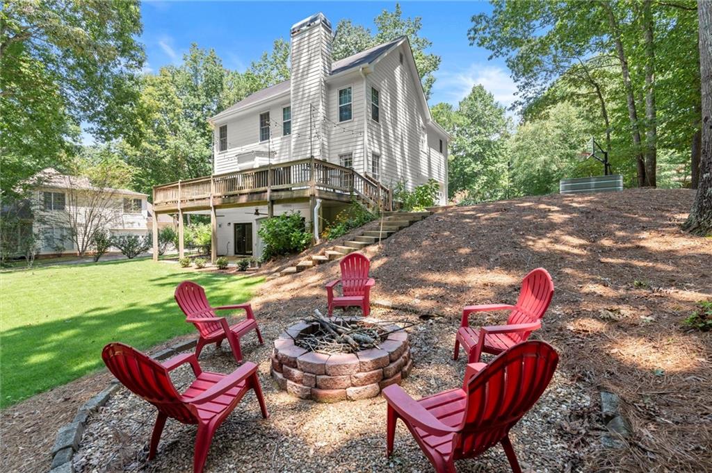 313 Thorntree Lane
