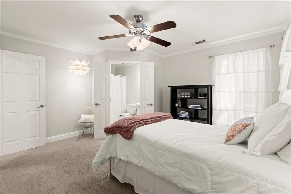313 Thorntree Lane
