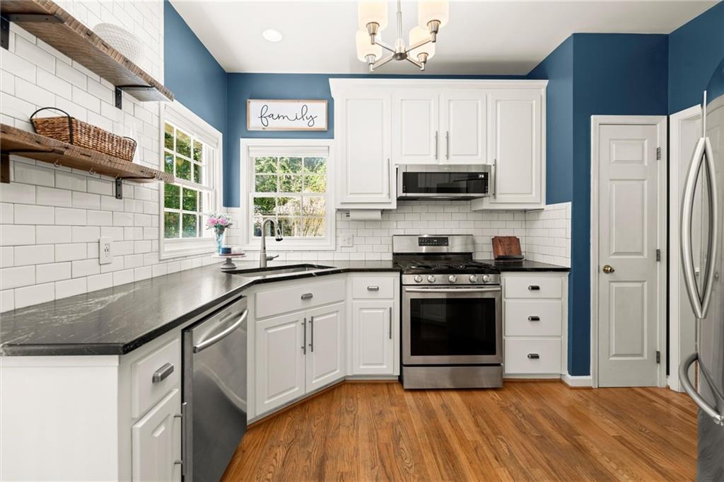 313 Thorntree Lane