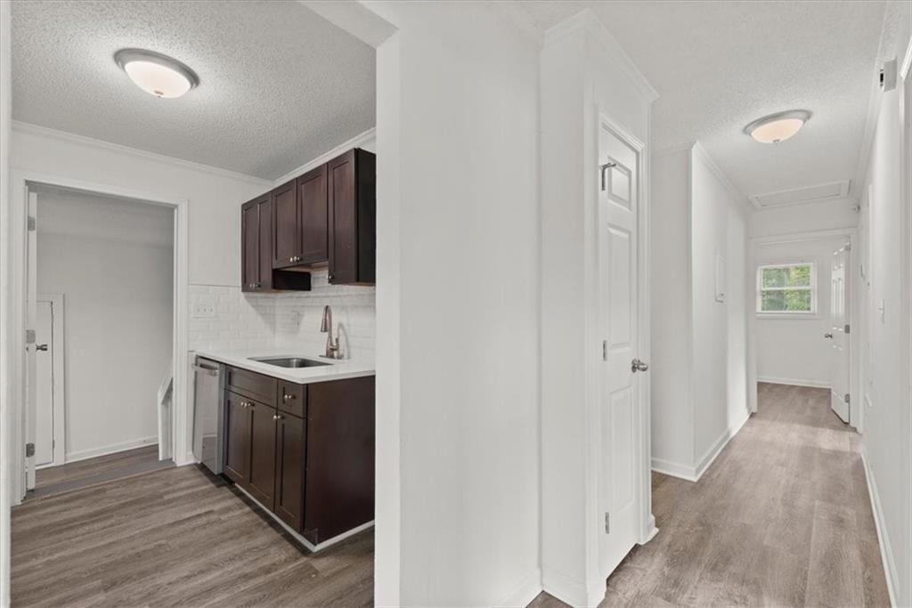 10 Burch Avenue S
