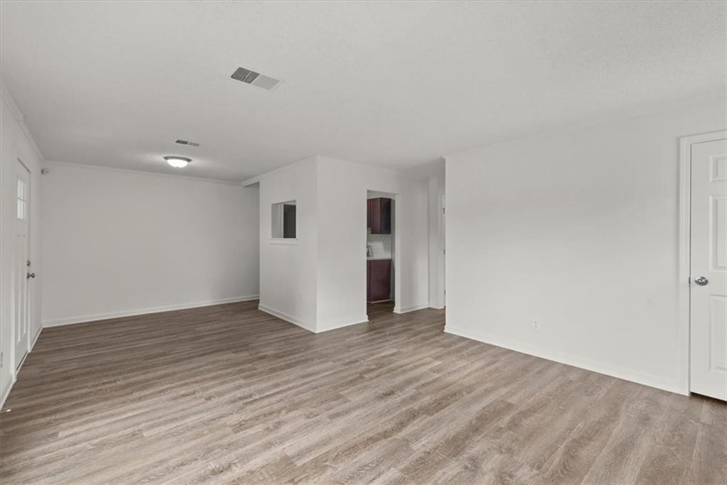 10 Burch Avenue S