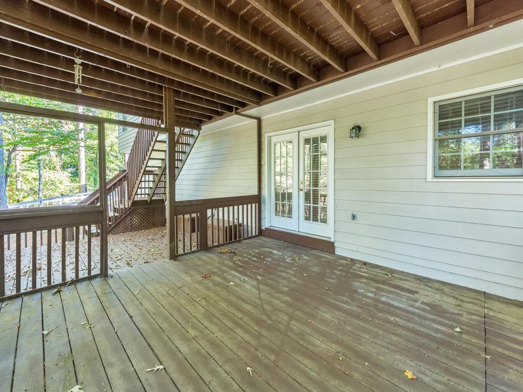 304 Queensbury Walk