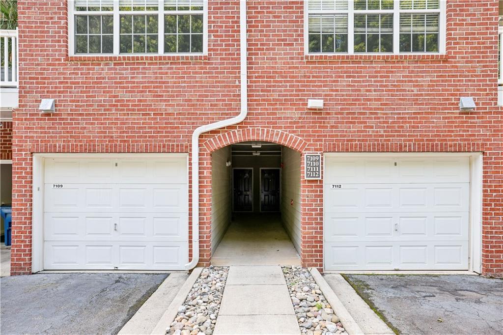 7110 Woodland Lane