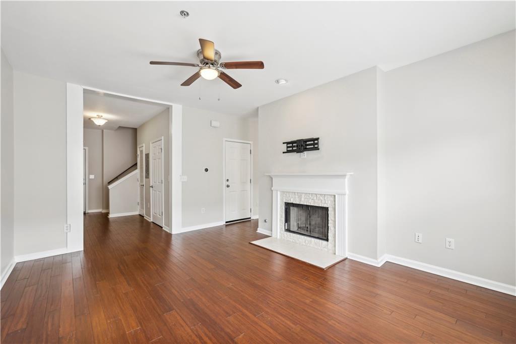 7110 Woodland Lane