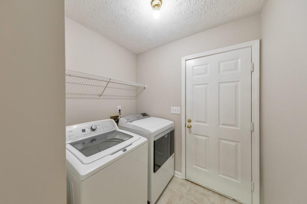 868 Ashley Crossing Lane