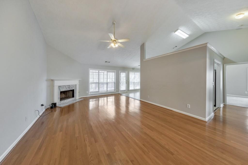 868 Ashley Crossing Lane