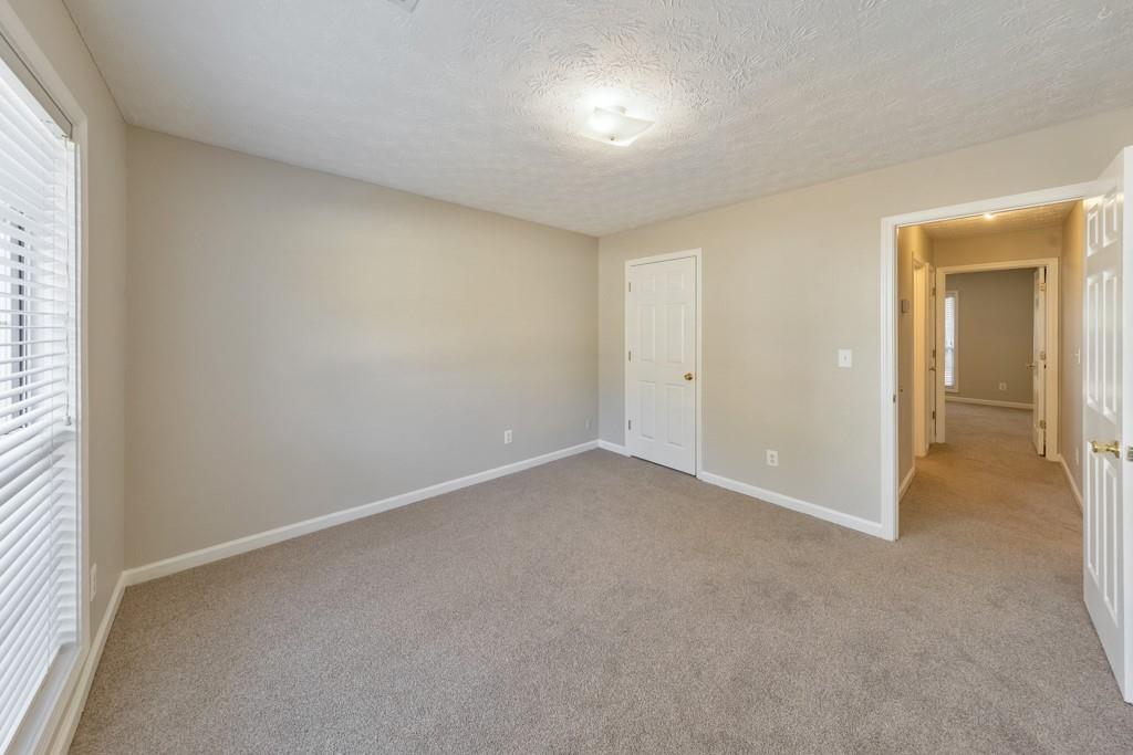 868 Ashley Crossing Lane