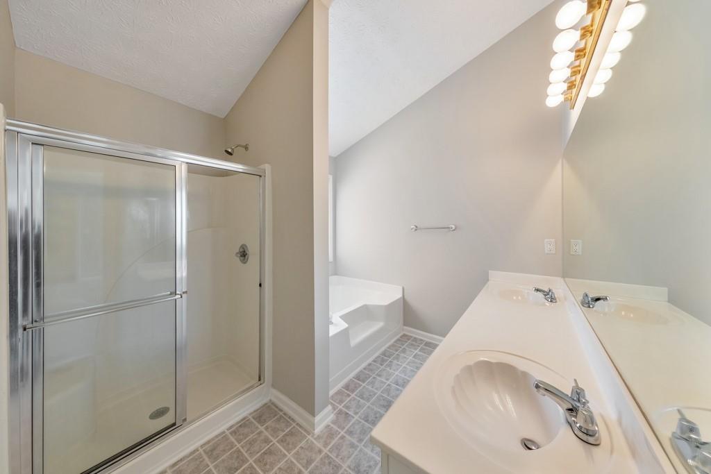 868 Ashley Crossing Lane