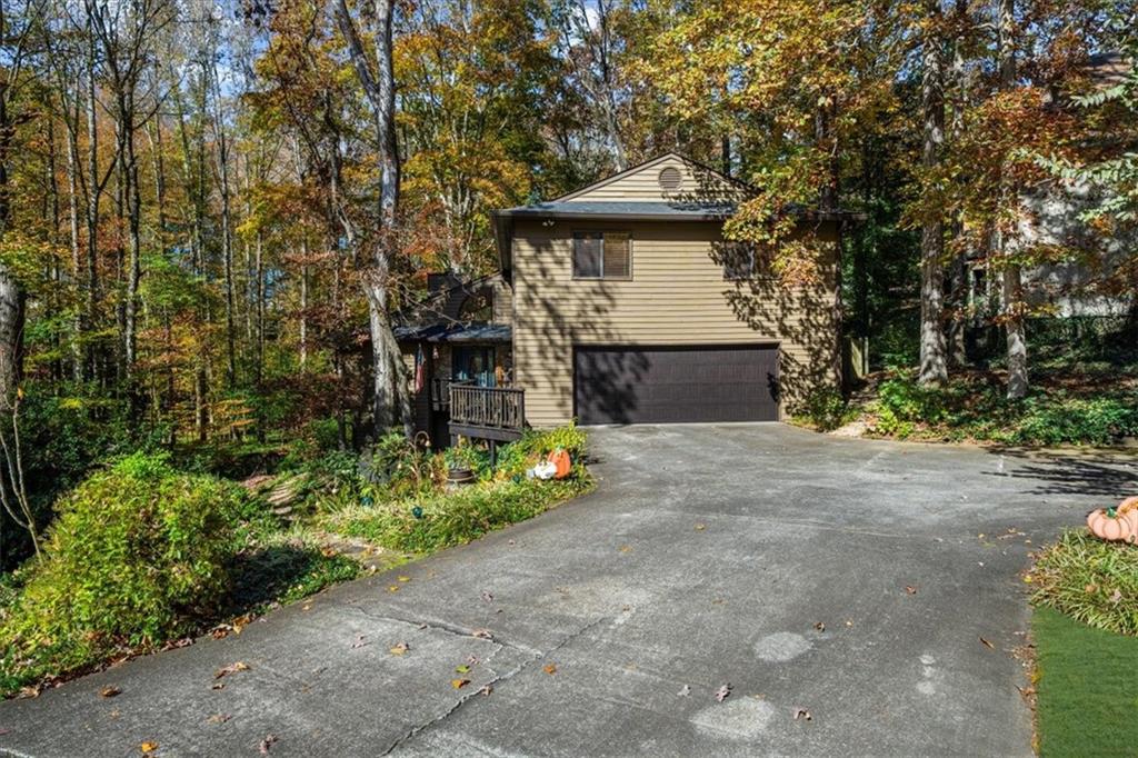 4274 Loch Highland Parkway NE
