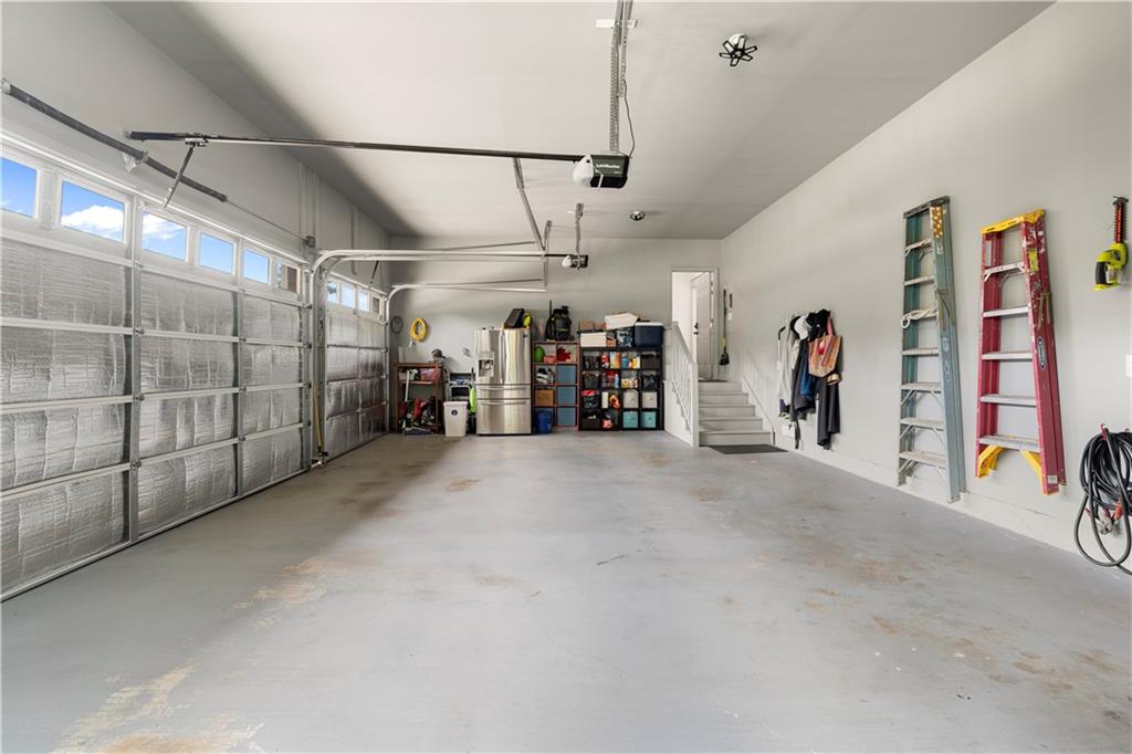 1186 Lincoln Drive