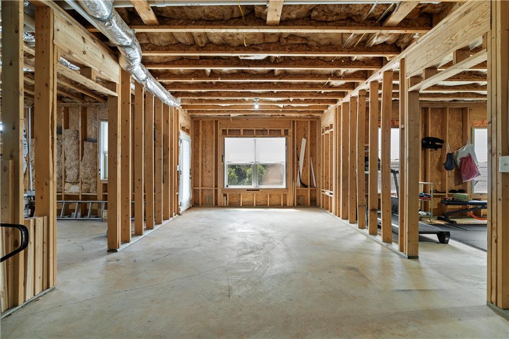 1186 Lincoln Drive