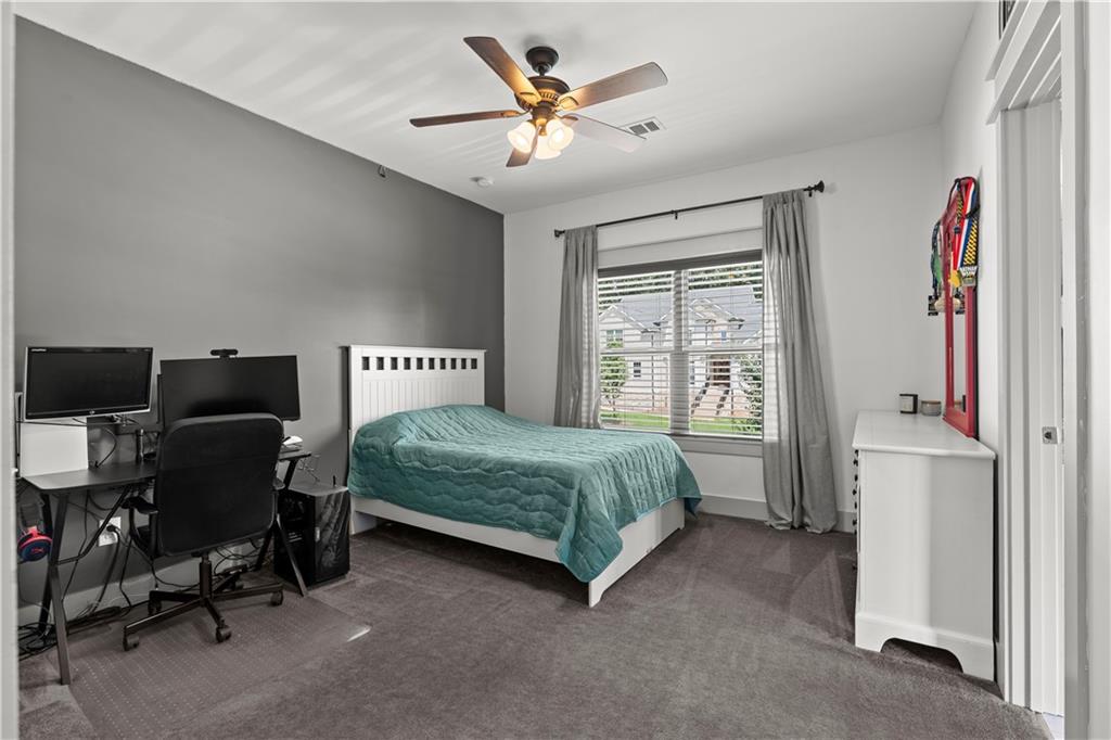 1186 Lincoln Drive