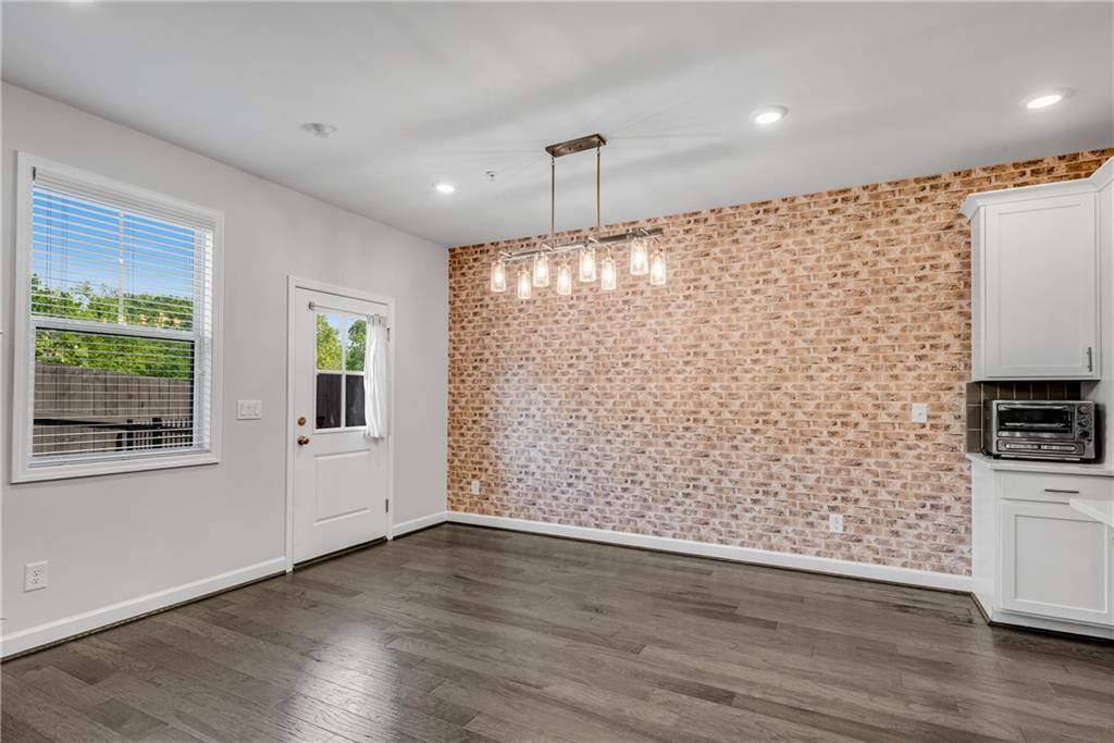 355 Niles Court Unit 2
