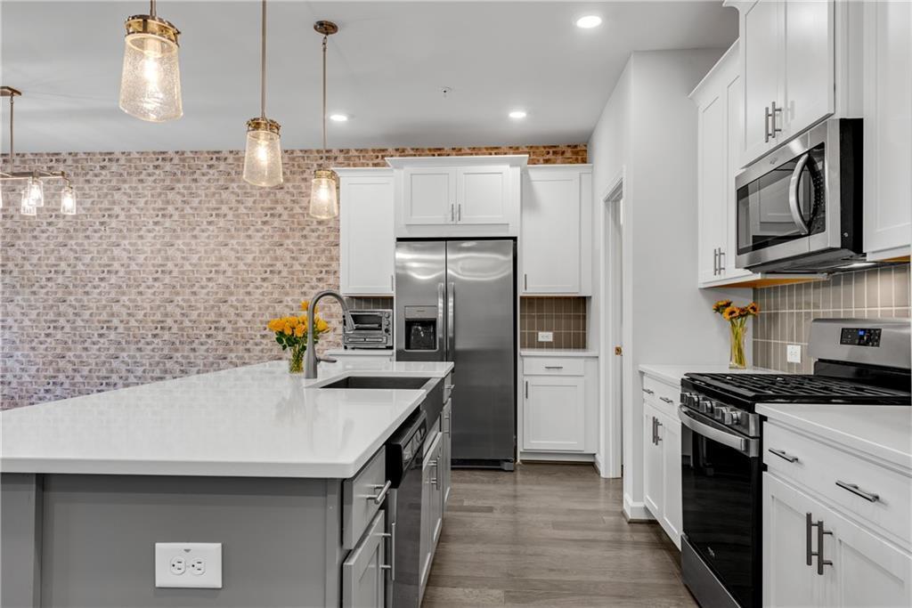 355 Niles Court Unit 2