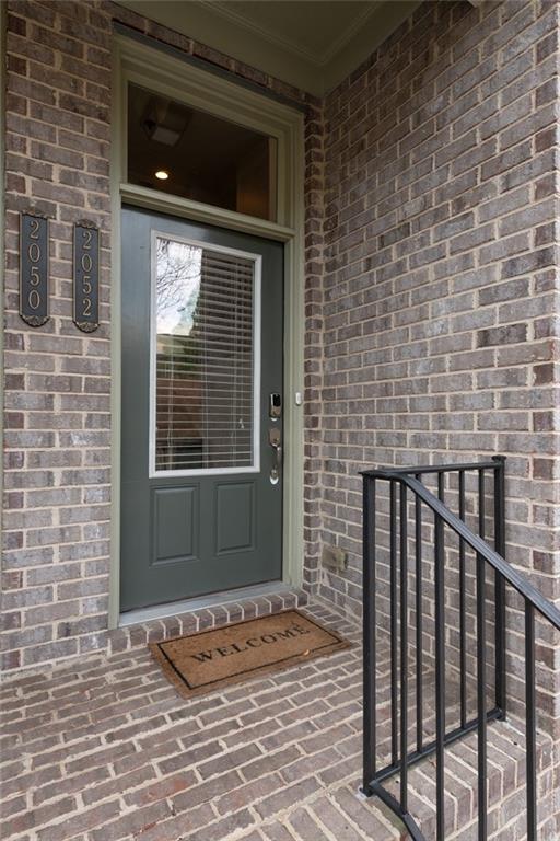 2052 Cobblestone Circle NE
