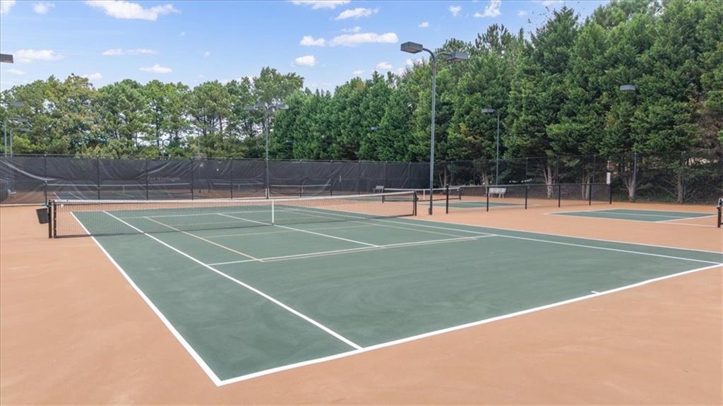 1585 Pinebreeze Drive