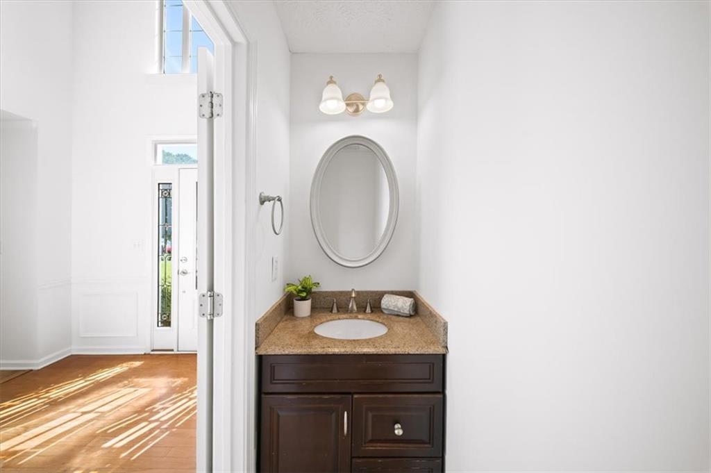 1585 Pinebreeze Drive