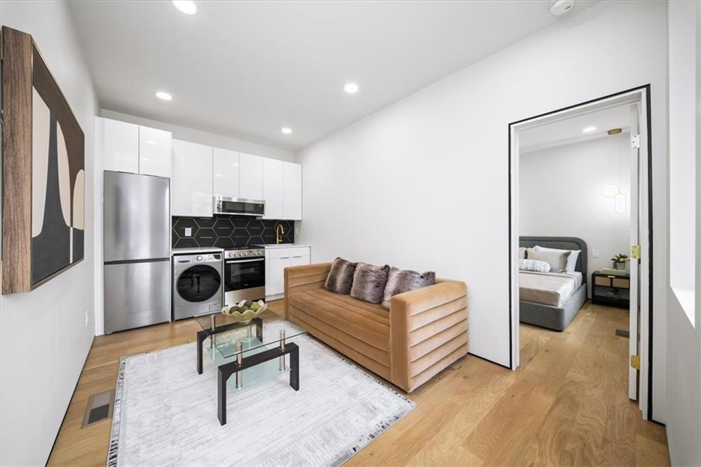 172 Racine Street SW