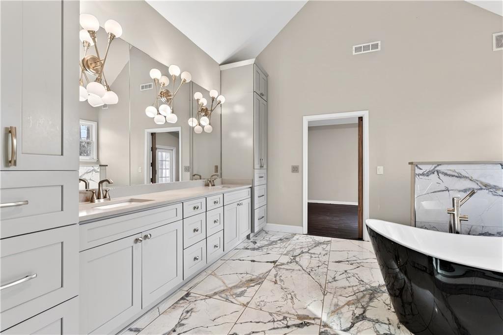 250 Haydens Walk Court