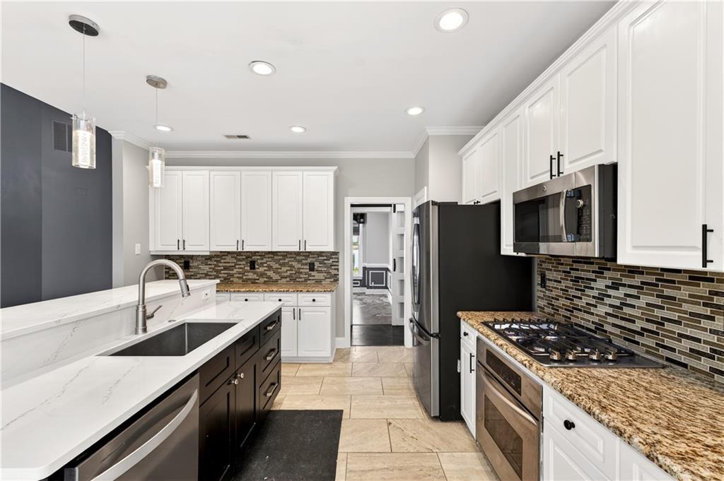 250 Haydens Walk Court