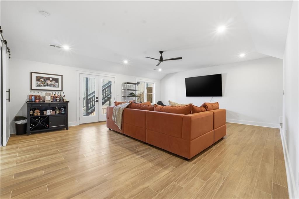 5969 Kenn Manor Way