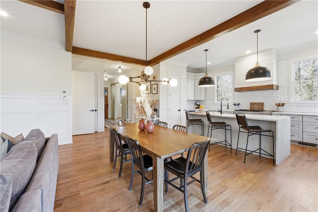 5969 Kenn Manor Way