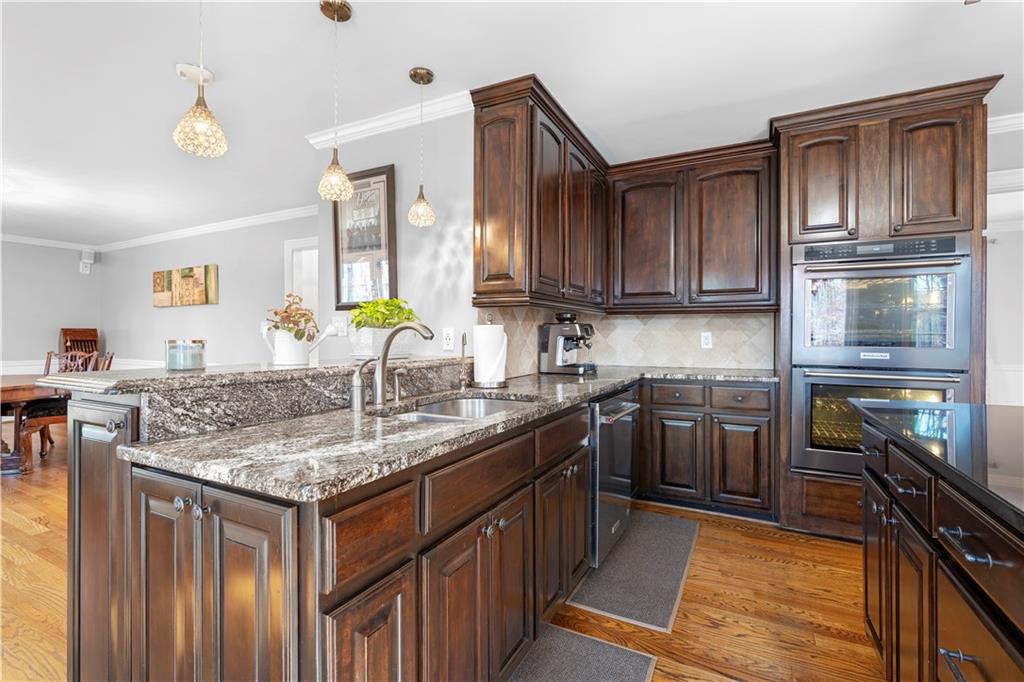3950 W Cooper Lake Drive SE