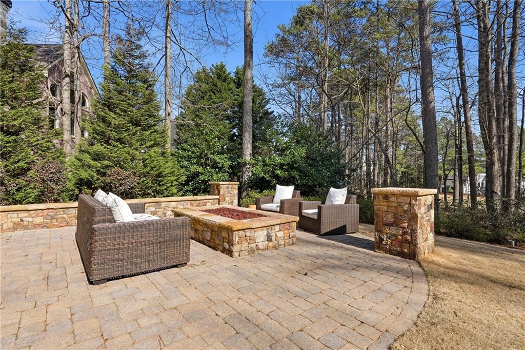 5430 Laurel Oak Drive