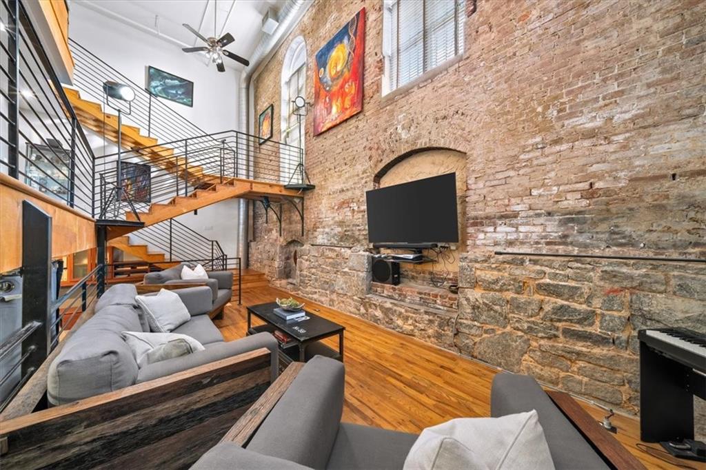330 Peters Street SE Unit 105