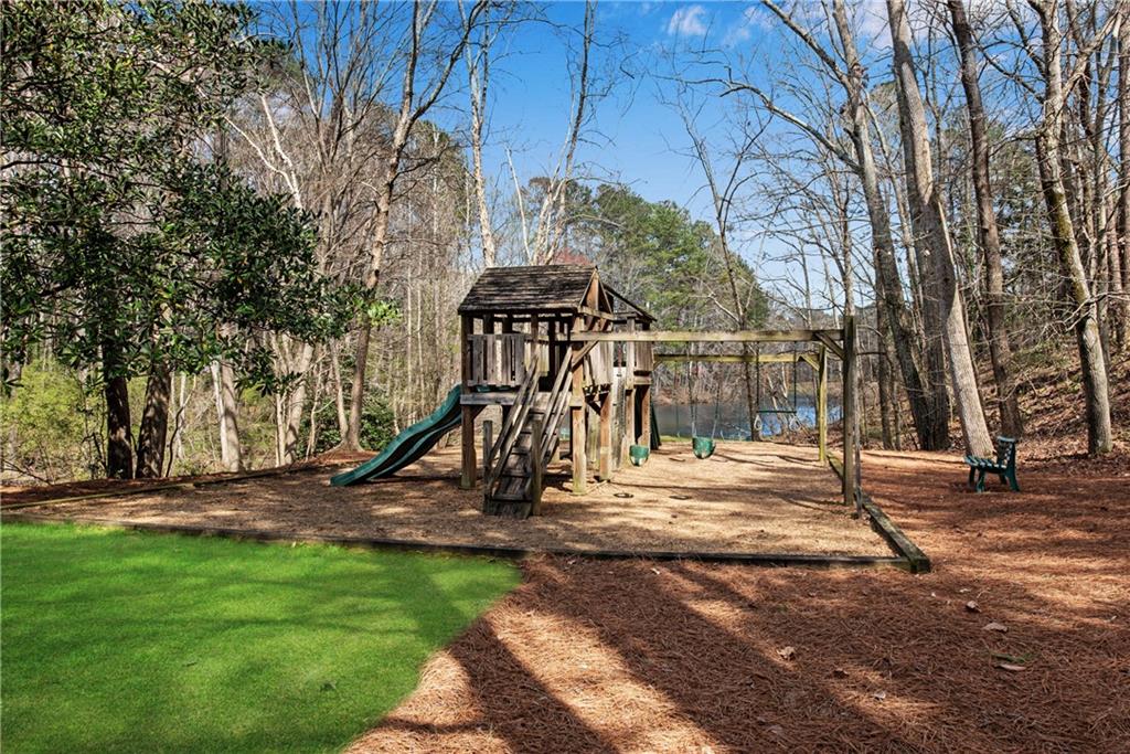 4331 Edgemere Drive