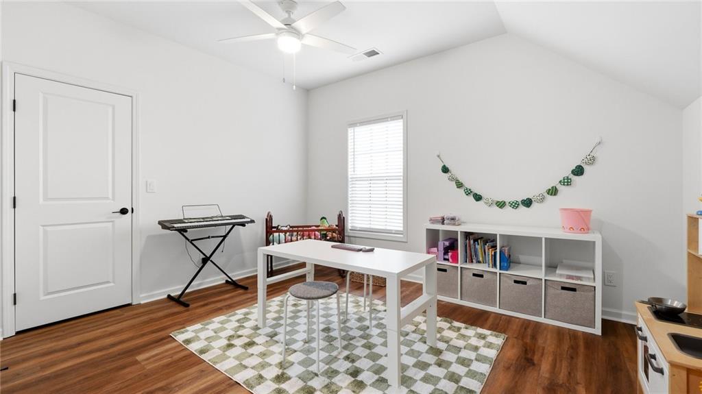 2139 Mcfarlin Lane