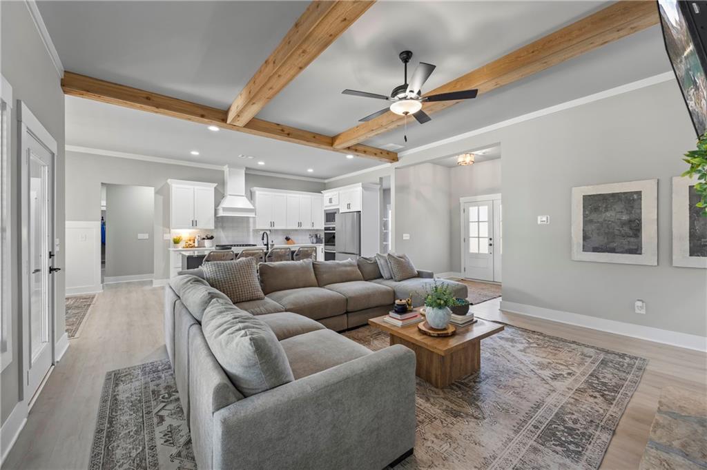 152 White Oak Way