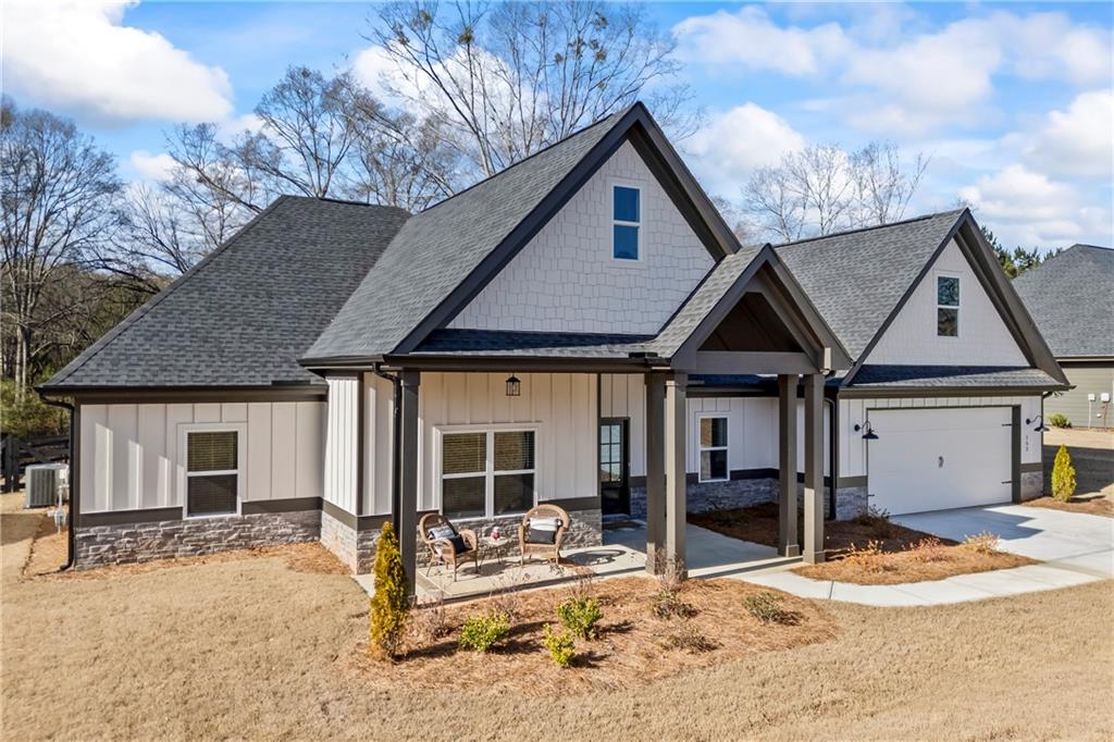 152 White Oak Way
