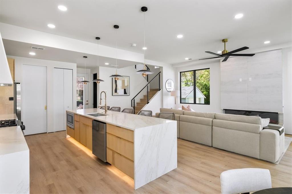 1342 Thurgood Street SW