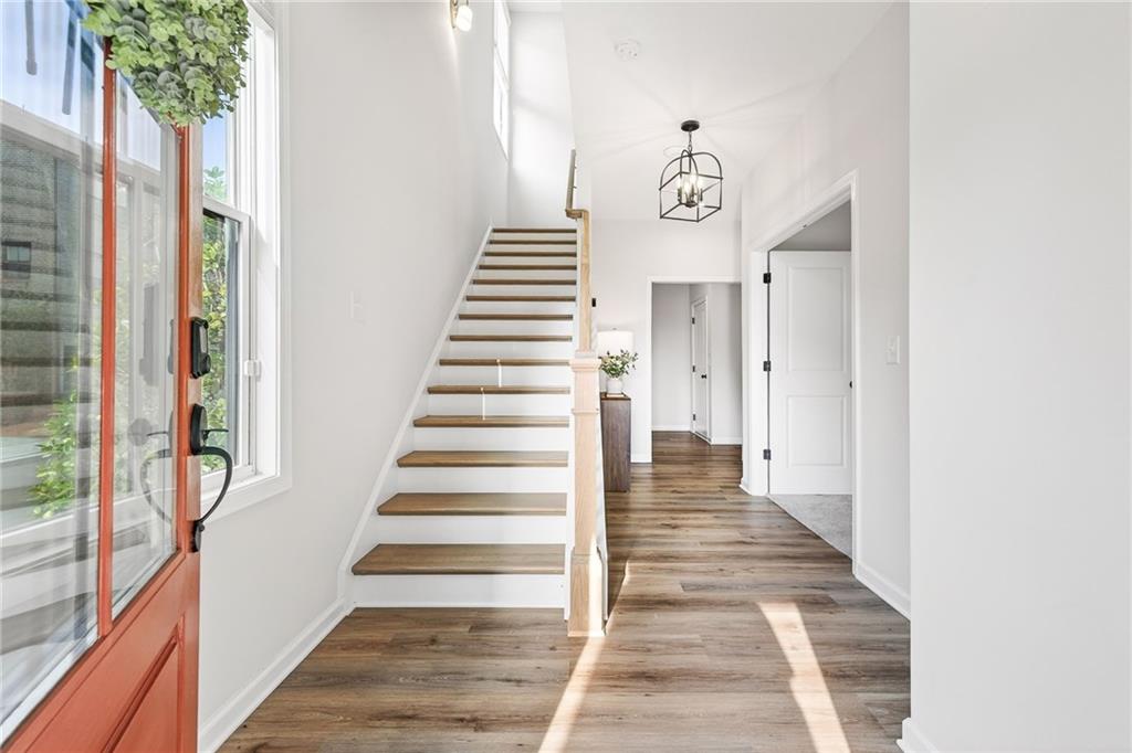 6710 Pippin Walk