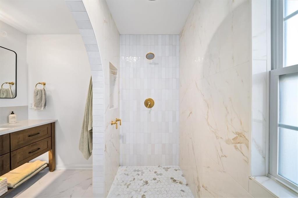 2151 Somerset Place SE