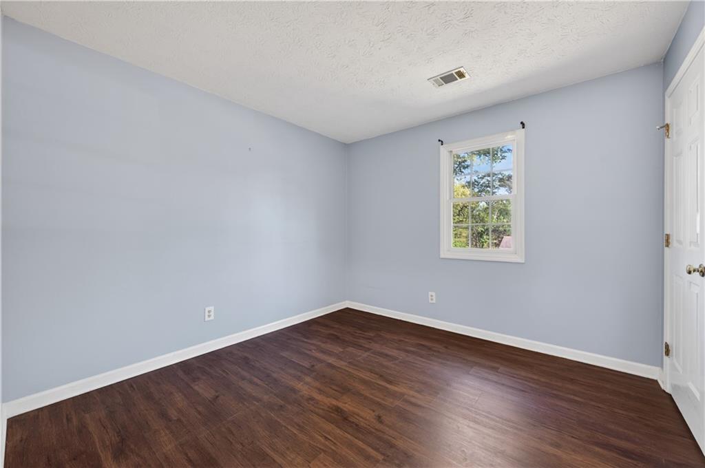 1609 River Trace