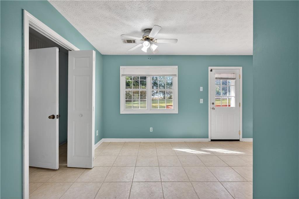 1609 River Trace