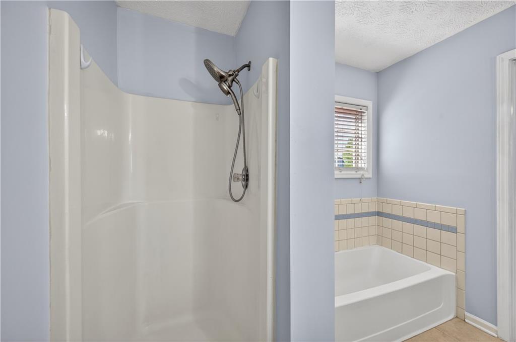 1609 River Trace
