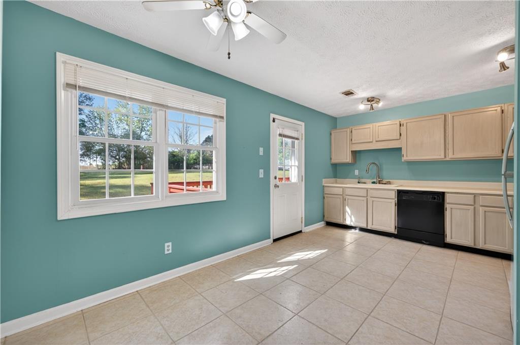 1609 River Trace